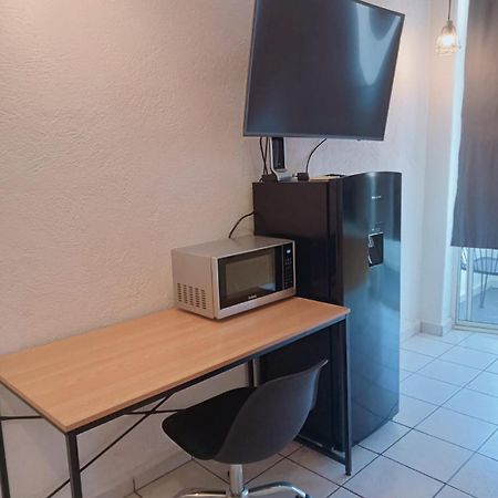Lovely Studio Apartment With Balcony Ac & Wi-Fi, Minutes From Downtown! Zihuatanejo Zewnętrze zdjęcie