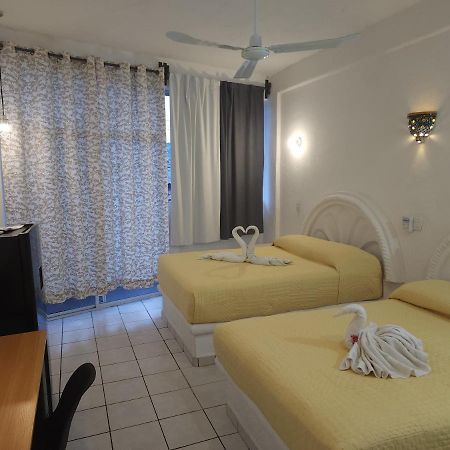 Lovely Studio Apartment With Balcony Ac & Wi-Fi, Minutes From Downtown! Zihuatanejo Zewnętrze zdjęcie