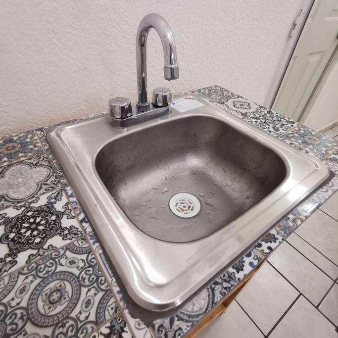 Lovely Studio Apartment With Balcony Ac & Wi-Fi, Minutes From Downtown! Zihuatanejo Zewnętrze zdjęcie