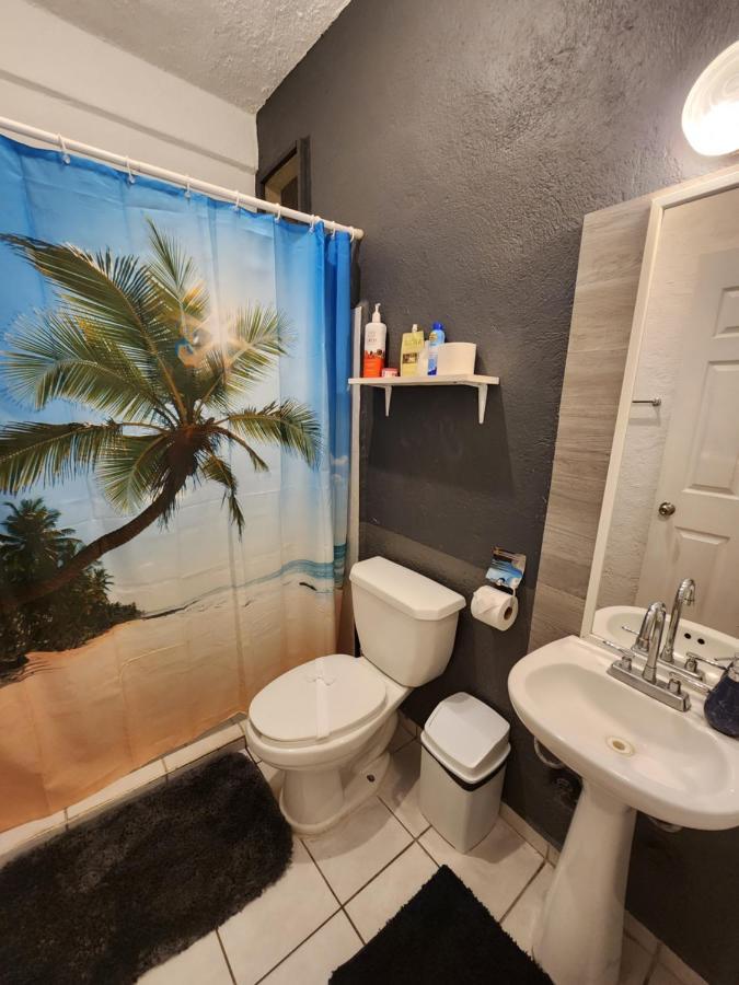 Lovely Studio Apartment With Balcony Ac & Wi-Fi, Minutes From Downtown! Zihuatanejo Zewnętrze zdjęcie